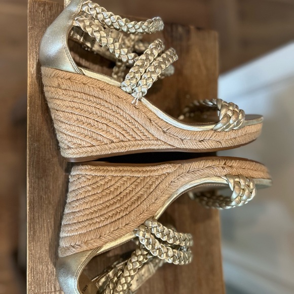 Worn once Tory Burch Bailey Wedge Sandal Sz 6 - Picture 7 of 9